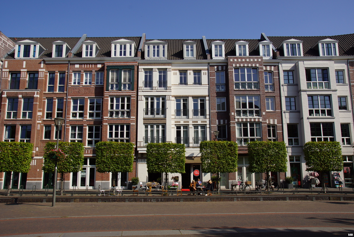 Mixed use shops